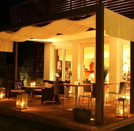 Boutique - Sun House בנובצי